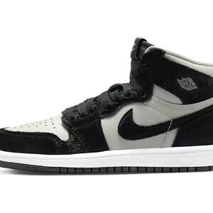 Little Kid's Jordan 1 Retro High OG Sneakers